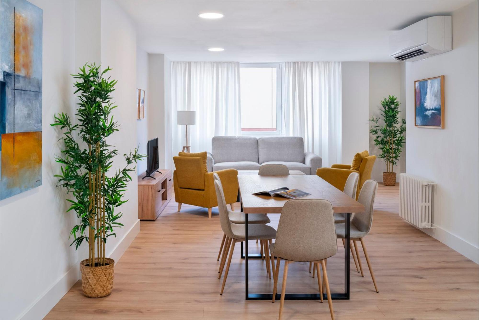 Magno Apartments Principe Севілья Екстер'єр фото
